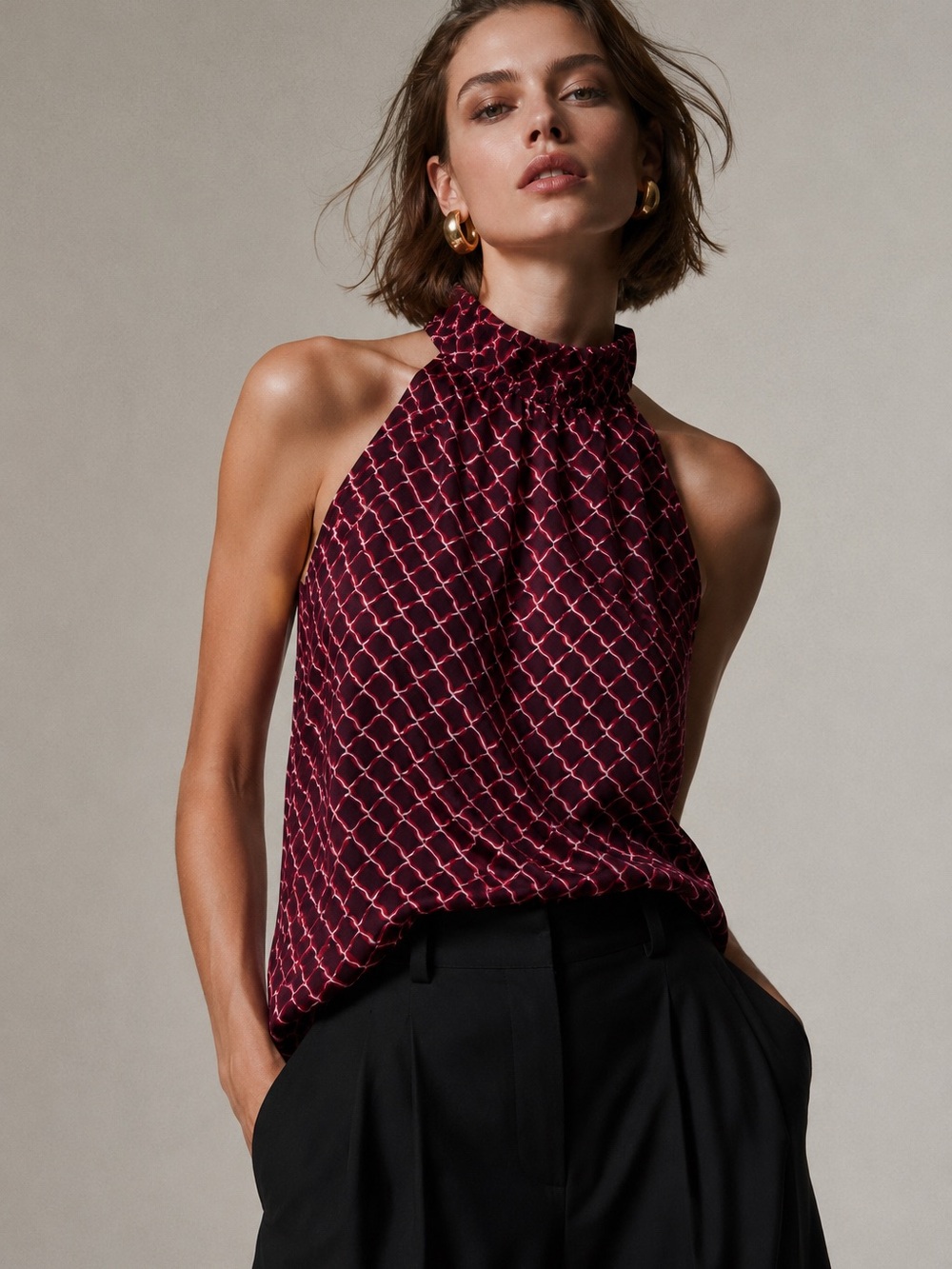 Banana Republic Halter Blouse Burgundy ruffle neck back tie geometric Chic M